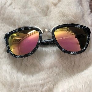 Diff eyewear Rose cat eye pink mirror